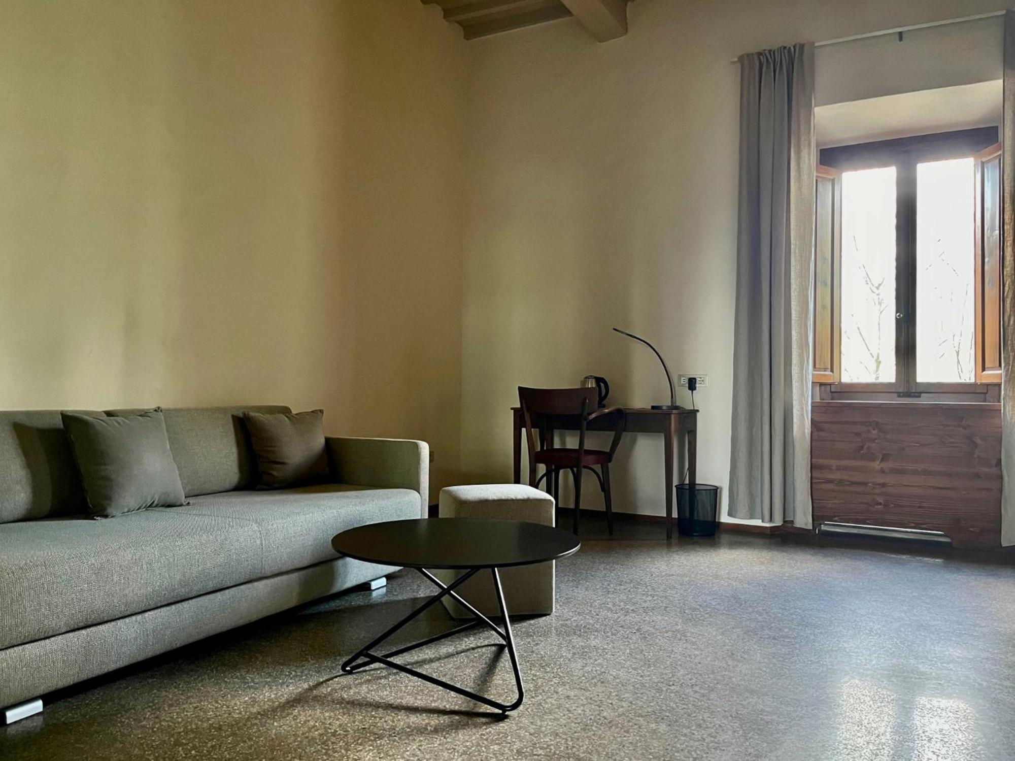 B&B Lo Scudaio Palazzo Marchionneschi Montescudaio Esterno foto