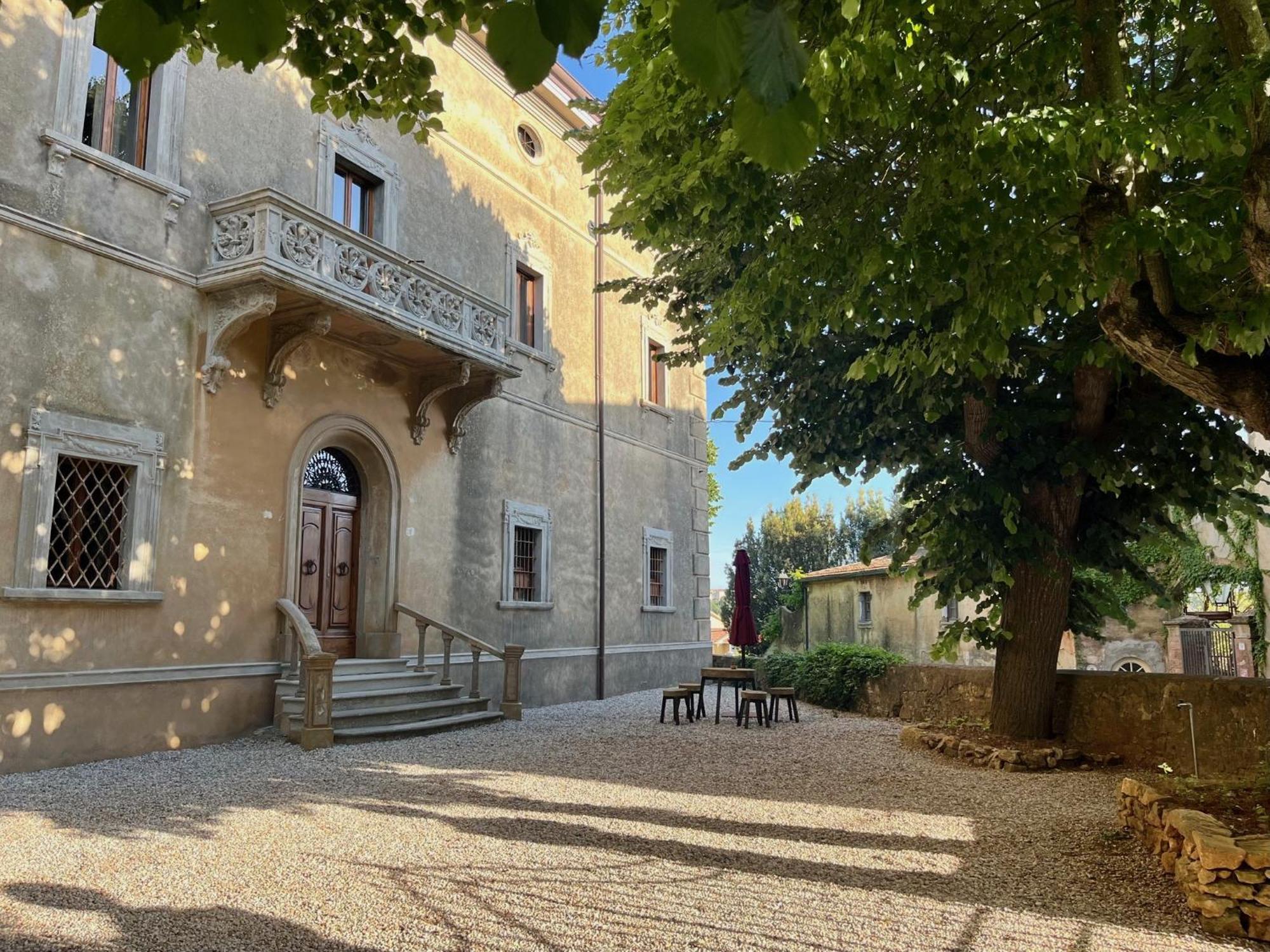B&B Lo Scudaio Palazzo Marchionneschi Montescudaio Esterno foto